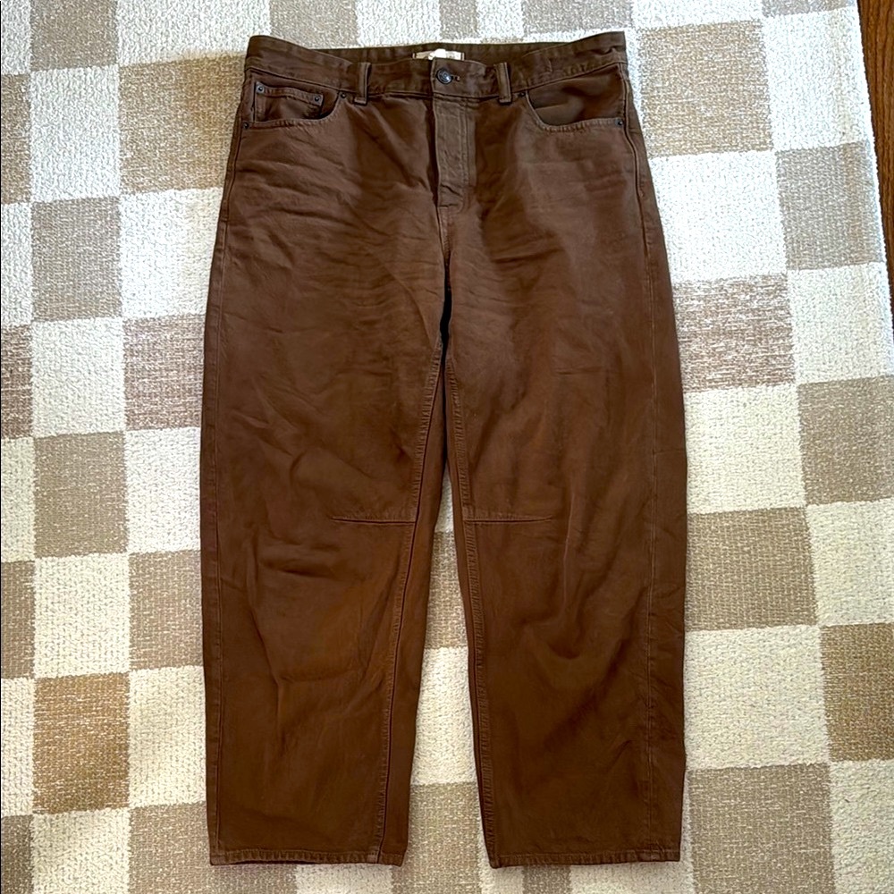 Madewell The Darted Barrel-Leg Jean in Garment-Dyed Denim